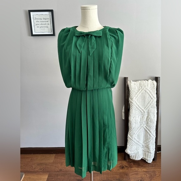 ModCloth Dress - Picture 2 of 5